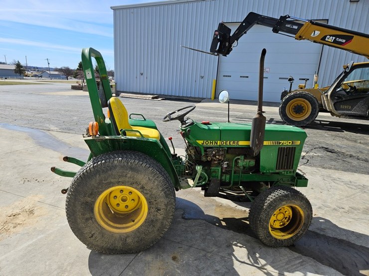 john-deere-750-image-6