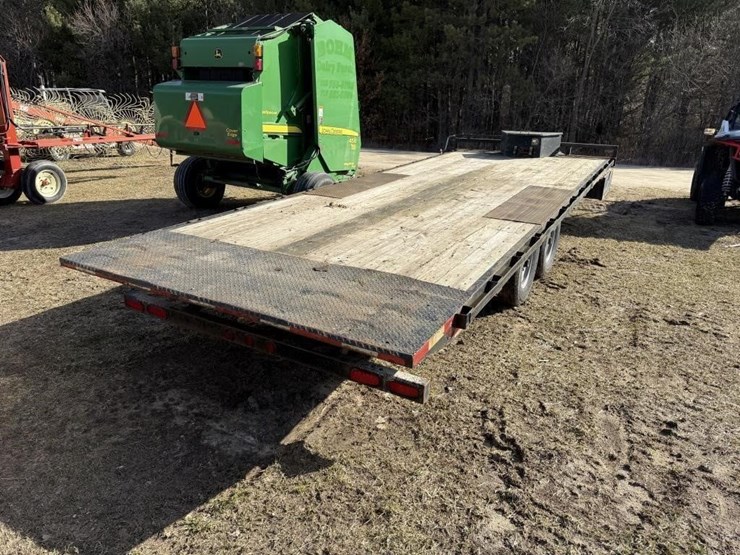 2012-pj-tilt-bed-trailer-image-5