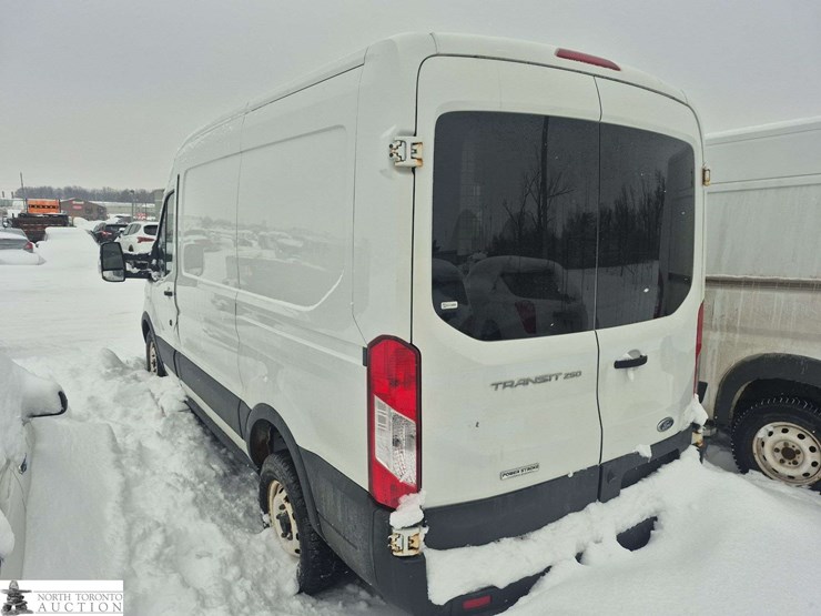 2016-ford-transit-image-2