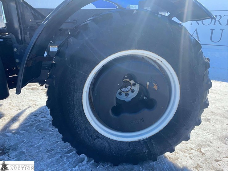 2013-new-holland-tv6070-image-32