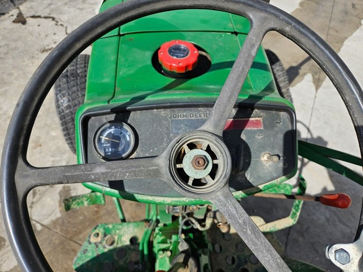 john-deere-750-image-23