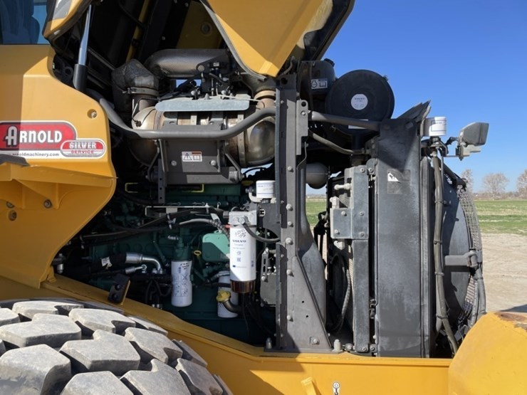 2023-volvo-l70h-image-24