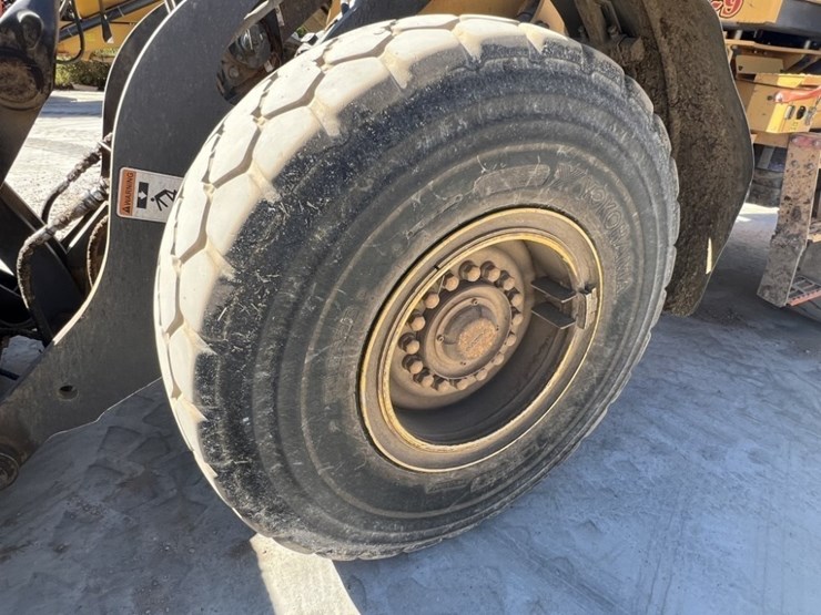 2022-volvo-l90h-image-15