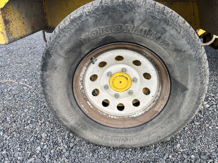 2015-superior-broom-dt80j-image-18