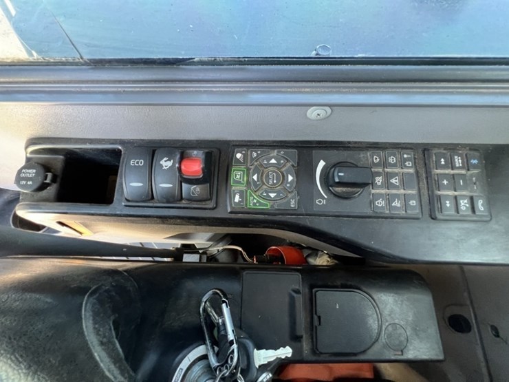 2024-volvo-ecr88d-image-42