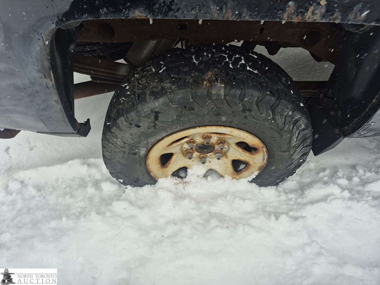 2015-chevrolet-silverado-1500-image-21