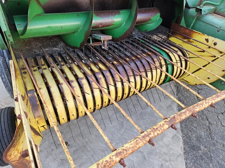 john-deere-327-image-15