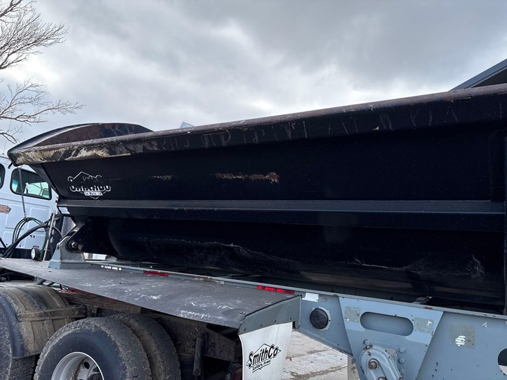 2015-smithco-side-dump-image-48