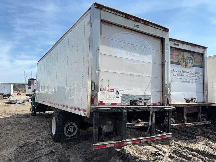 2016-international-durastar-4300-image-4