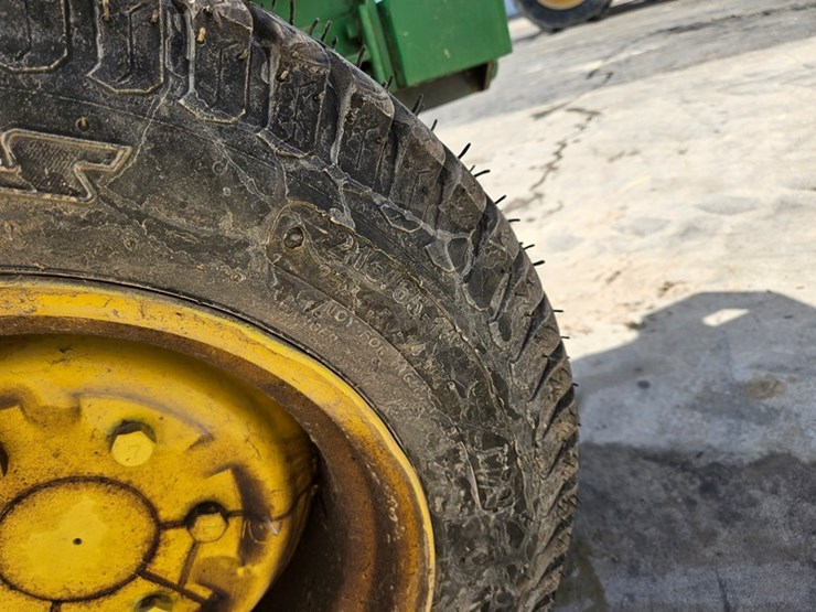 john-deere-750-image-36