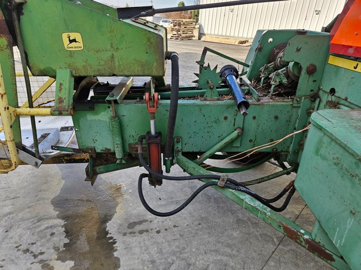 john-deere-327-image-38