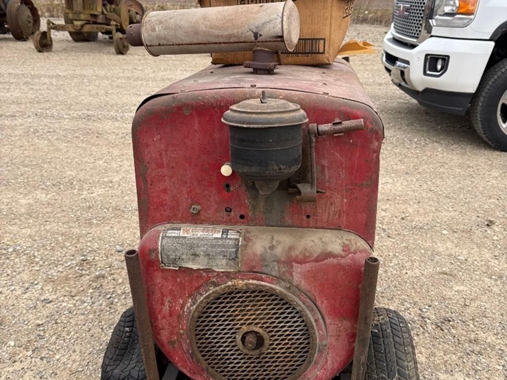 2219---lincwelder---from-the-larry-polk-estate-image-3