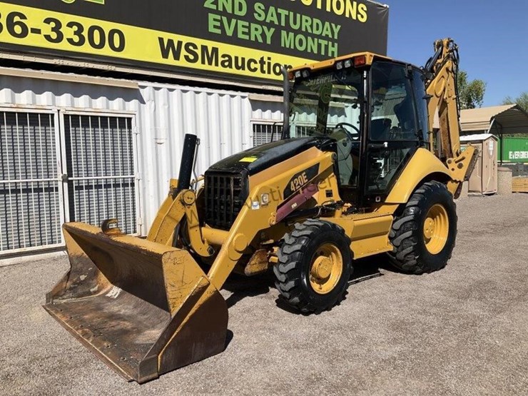 caterpillar-420e-image-2