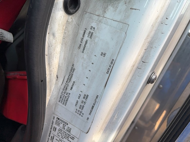 2020-international-mv607-image-12