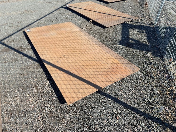 96"-x-48"-steel-road-plate-image-2