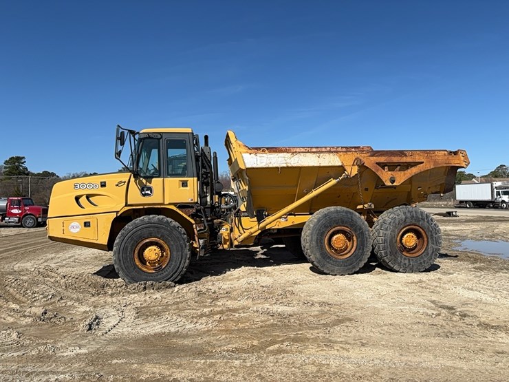 deere-300d-ii-image-1