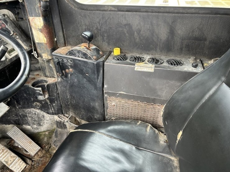 2009-caterpillar-ad55b-image-19