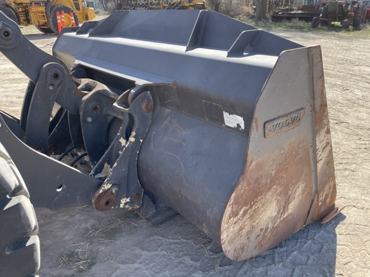 2023-volvo-l70h-image-16