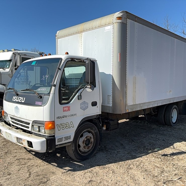 1999 ISUZU NPR