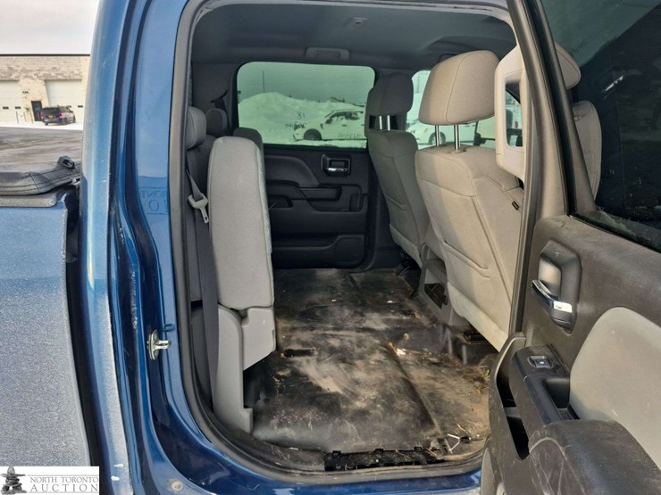 2018-chevrolet-silverado-1500-image-28