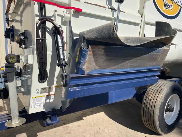 2024-herd-boss-6160-mixer-wagon--1-owner-image-26