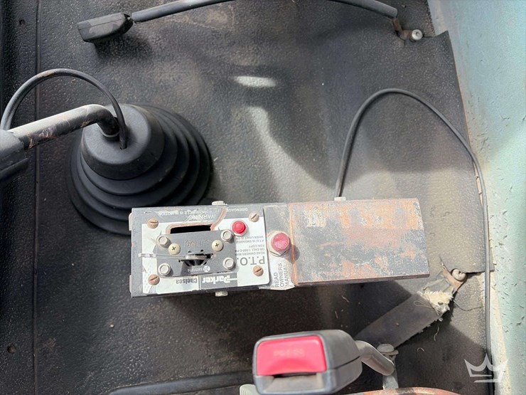 2006-international-7600-image-18