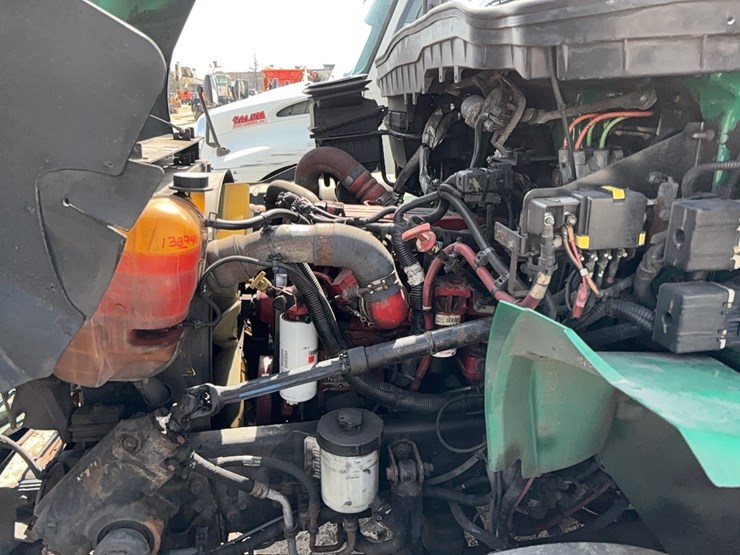 2016-international-durastar-4300-image-19