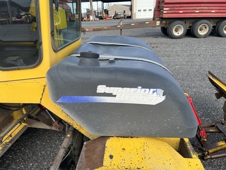 2015-superior-broom-dt80j-image-22