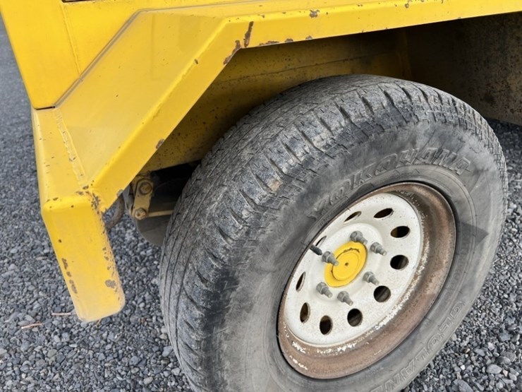 2015-superior-broom-dt80j-image-19