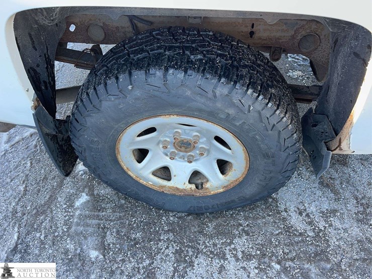 2018-chevrolet-silverado-1500-image-11