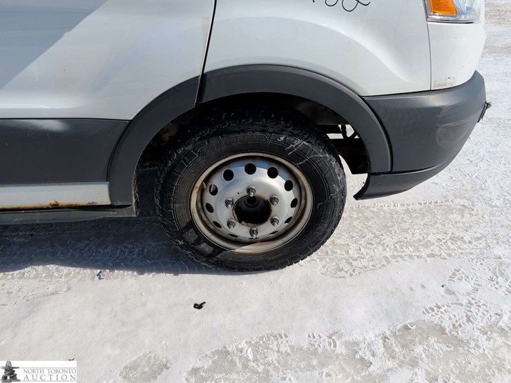 2016-ford-transit-image-17