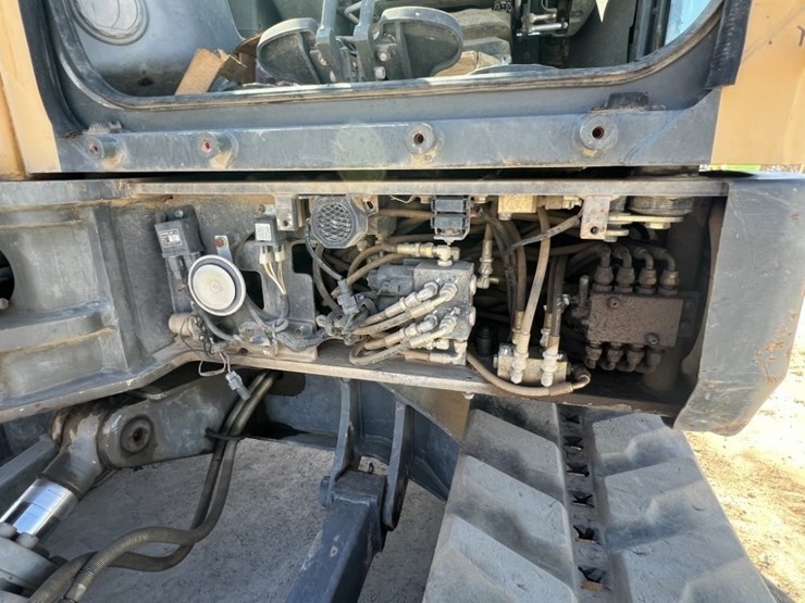 2013-volvo-ecr58-image-16