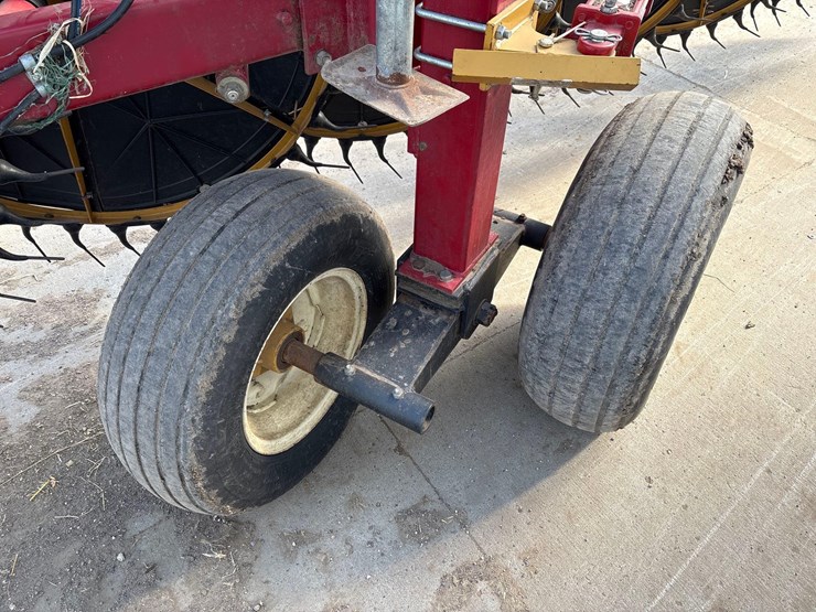 darf-1017-fd-wheel-rake--1-owner-image-14