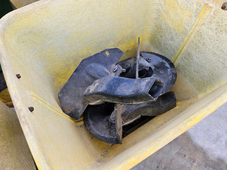 john-deere-7000-image-28