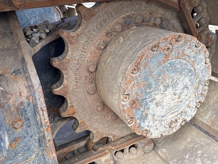 2022-komatsu-pc138us-image-16