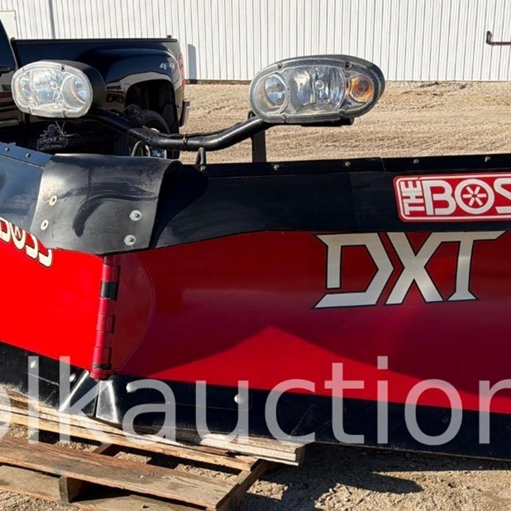 2040 - BOSS SMART SHIELD POWER-V DXT SNOW BLADE - 9'2", LIKE NEW