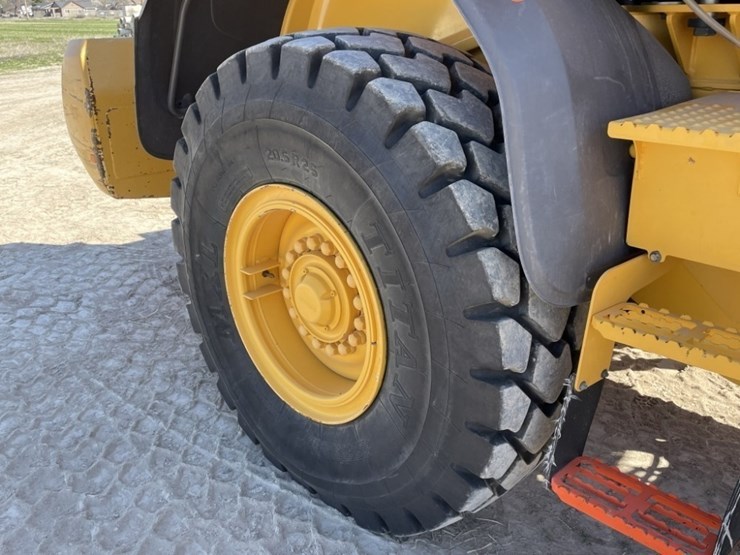 2023-volvo-l70h-image-12