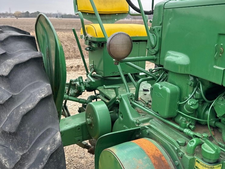 john-deere-70-image-5