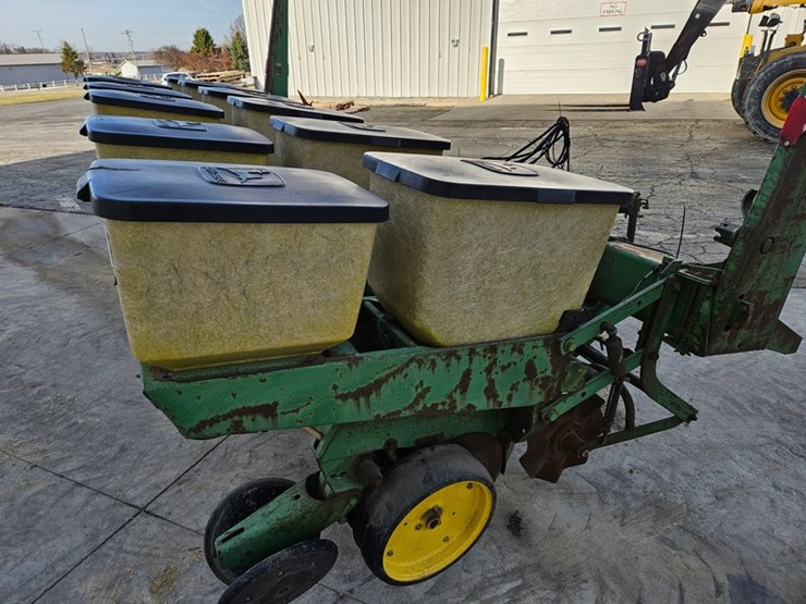 john-deere-7000-image-19