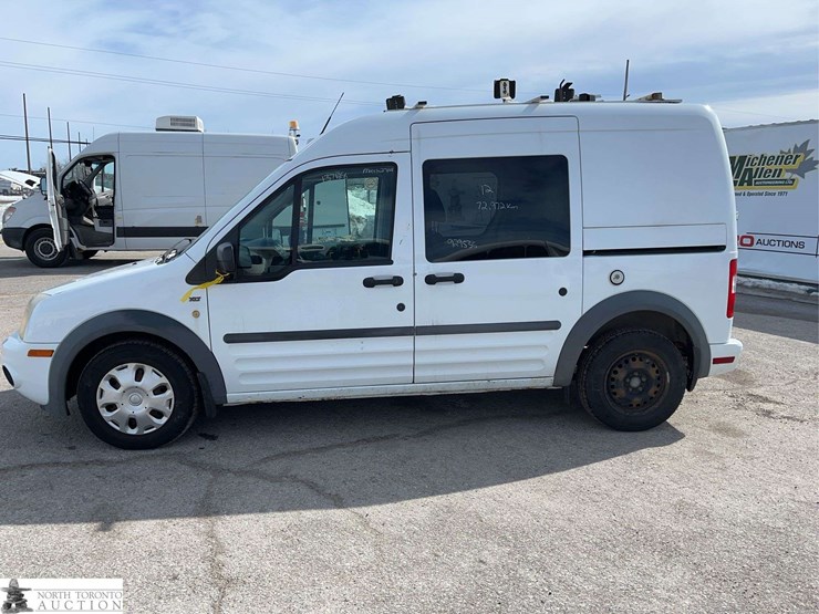 2012-ford-transit-connect-image-2