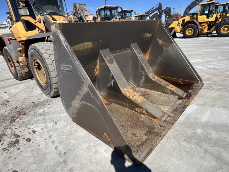 2022-volvo-l90h-image-9