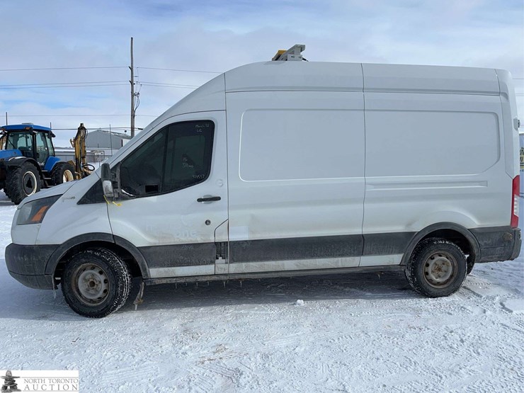 2016-ford-transit-image-2