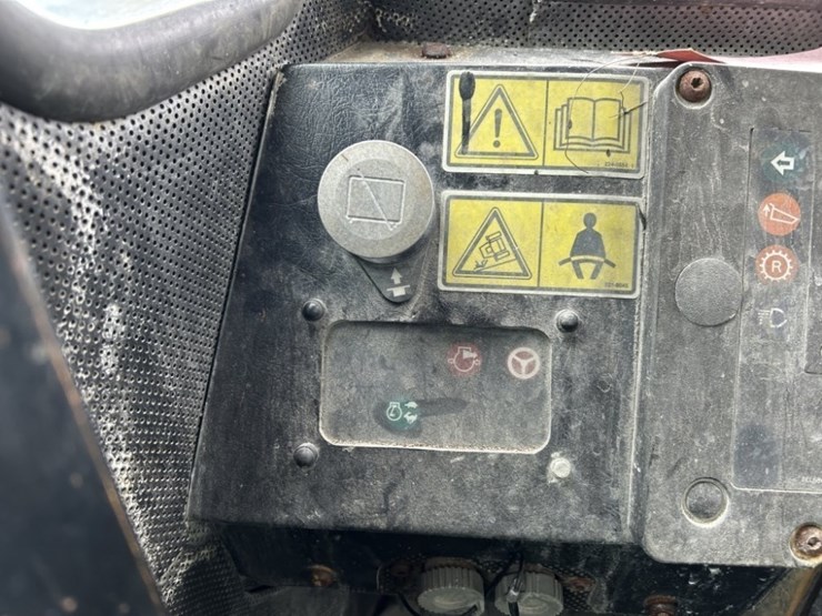 2009-caterpillar-ad55b-image-27