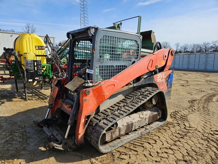 kubota-svl95-2s-image-1