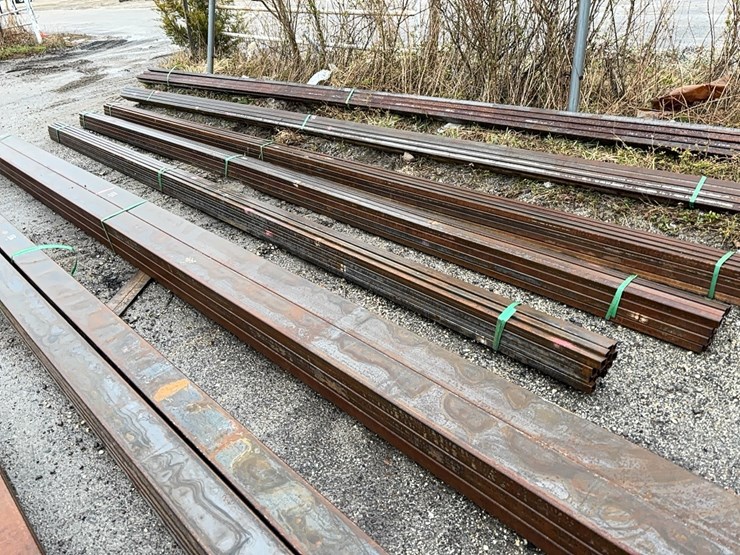 bundle-of-1-1/2in.-tubing-new-support-equipment-image-1