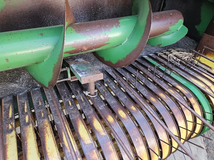 john-deere-327-image-16