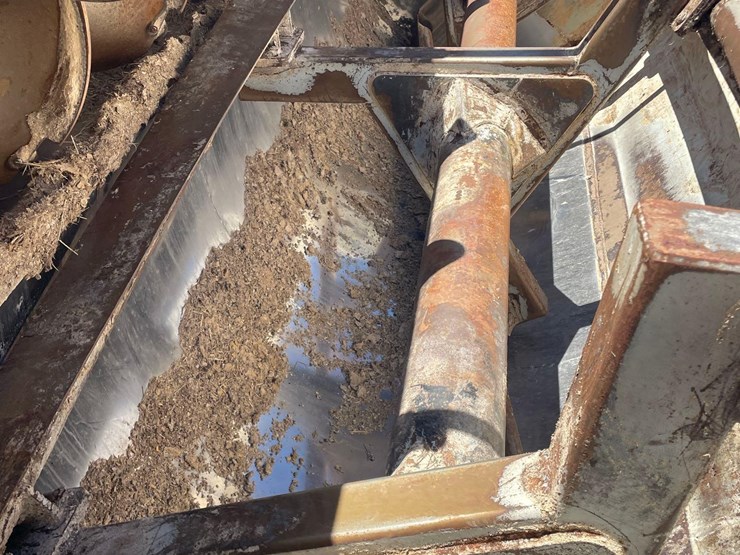 2024-herd-boss-6160-mixer-wagon--1-owner-image-48