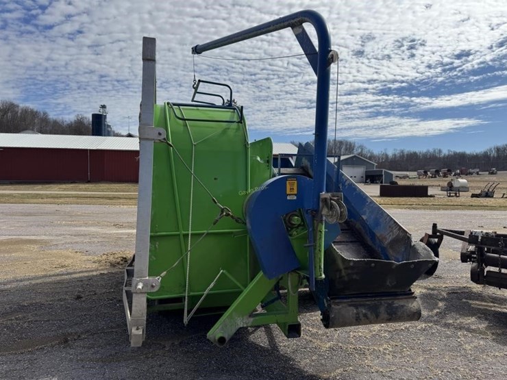 ag-bagger-g-6000-silage-bagger---off-site-image-6
