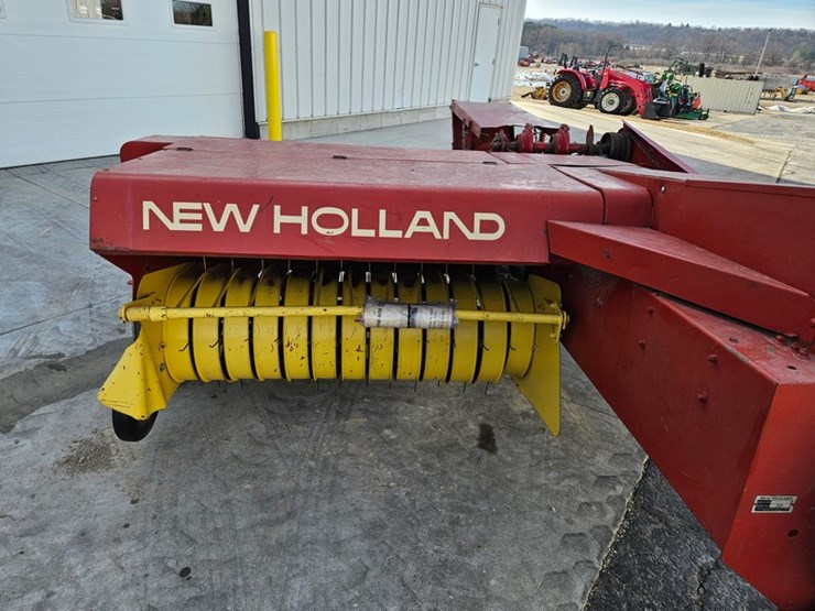 new-holland-268-image-12