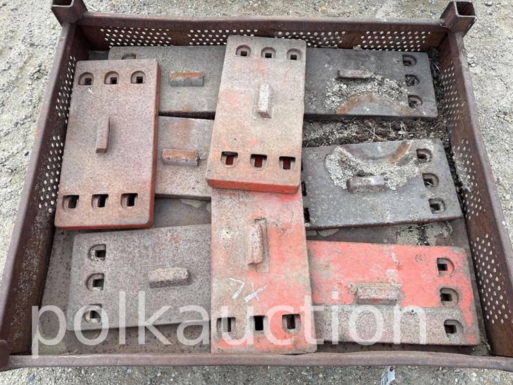 2211---(7)-front-weights-(sold-x-$)---from-the-larry-polk-estate-image-1